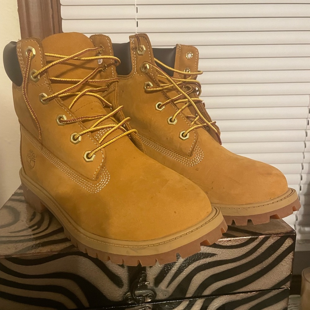 Men’s Timberland Boots sz. 5